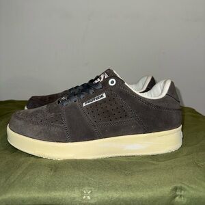 Protege Gray and White Low-Top Skater Sneakers. Size 7